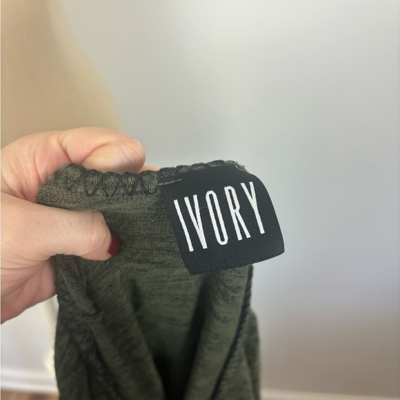 Ivory Wrap Sweater Green Black Tie Small - Picture 5 of 5